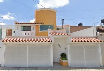 Casa en  C. Del Puente De Alvarado 231, Carretas, Santiago De Querétaro, Querétaro, México