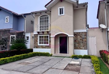 Casa en  Urbanización Terra Nostra, Guayaquil, Ecuador