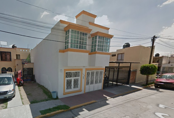 Casa en  Calle 7, Los Agaves, Irapuato, Guanajuato, México