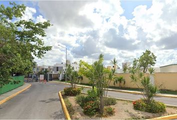 Casa en condominio en  Circuito Alcázares Gran Santa Fe Iii, Circuit Alcázares, Cancún, Quintana Roo, México