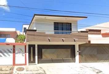 Casa en  Casuarina, Jardines Del Virginia, Boca Del Río, Veracruz, México