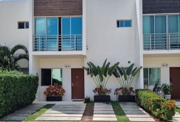 Casa en  Long Island, Avenida Huayacán Sm 56, Cancún, Quintana Roo, México