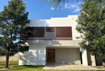 Casa en condominio en  Privanza Hábitat, Paseo Solares, Solares Residencial, Zapopan, Jalisco, México