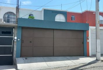 Casa en  Capuchinos, Mision De San Carlos, Candiles, Querétaro, México