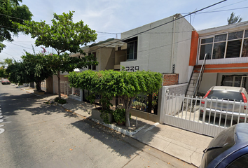 Casa en  Calle Jesús Galindo Y Villa 3237, Jardines De La Paz, Guadalajara, Jalisco, México