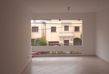 Departamento en  Calle Los Olivos 215, San Isidro, Perú