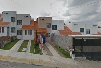 Casa en fraccionamiento en  Circuito De Las Cumbres, Campestre Tarímbaro, Michoacán, México