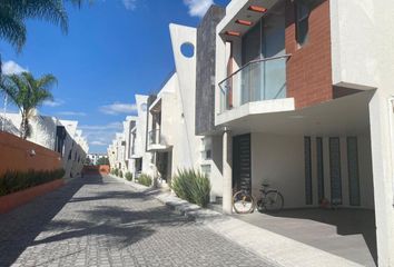 Casa en  Floral, Atzala, 72803 San Andrés Cholula, Puebla, México