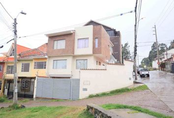 Casa en  De La Pájara Pinta, Cuenca, Azuay, Ecuador