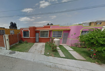 Casa en  Circuito Ixtepeji 204-216, Residencial La Noria, La Noria, Santo Domingo Tehuantepec, Oaxaca, 70760, Mex