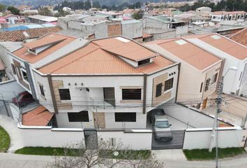 Casa en  Juan Lavalle 252, Cuenca, Azuay, Ecuador