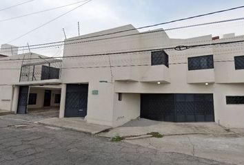 Casa en  Calle De La Luz, Chapultepec, Cuernavaca, Morelos, México