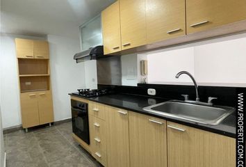 Apartamento en  Loma De Los Bernal, Medellín