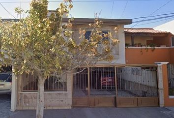 Casa en  Calle Cerezos, Torreón Jardín, Torreón, Coahuila De Zaragoza, México