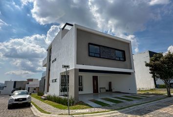 Casa en  Blvd. Lisboa, San Bernardino Tlaxcalancingo, Puebla, México