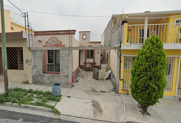 Casa en  Paseo De Las Bugambilias, Prados De Santa Catarina, Ciudad Santa Catarina, Nuevo León, México