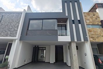 Casa en fraccionamiento en  Blvd. De La Plata, Residencial Arboledas De San Alejandro, Cholula De Rivadavia, Puebla, México