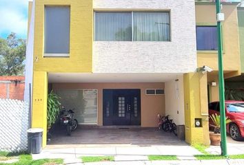 Casa en  Jardines De Vista Bella, Morelia, Michoacán, México