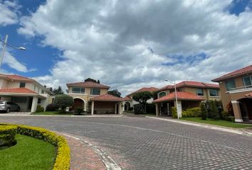 Casa en  Marieta De Veintimilla, Quito, Ecuador