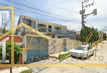 Casa en  C. B. De Pino, Lomas Del Bosque, 54765 Cuautitlán Izcalli, Méx., México