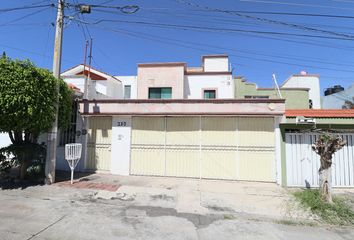 Casa en  Francisco Primo De Verdad, Carlos María De Bustamante, Morelia, Michoacán, México