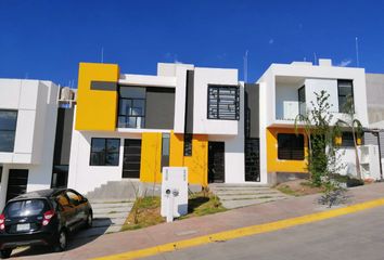 Casa en fraccionamiento en  58253, Morelia, Michoacán De Ocampo, Mex