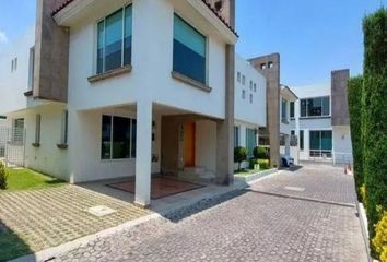 Casa en  5 De Mayo 850, Mz 040, Providencia, La-colonia-, Coaxustenco, Metepec, Estado De México, México