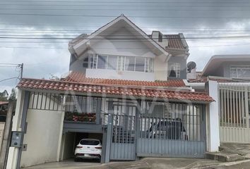 Casa en  Super Akí Narancay, Isaac Albeniz, Cuenca, Ecuador