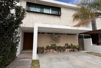 Casa en fraccionamiento en  Lomas De Juriquilla, Misión De San Francisco, Fracc. Lomas De Juriquilla, Santa Rosa Jáuregui, Querétaro, México