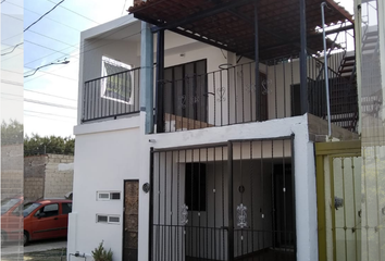 Casa en  Avenida De Las Calandrias 2431, Villas De La Loma, Zapopan, Jalisco, México