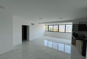 Departamento en  Cdla. El Portón De Lomas De Urdesa, Guayaquil, Ecuador