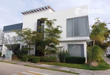 Casa en condominio en  Sendas Residencial, Nuevo México, Jalisco, México