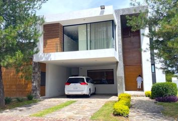 Casa en  La Campiña Del Bosque, Boulevard Country Club Gran Jardín, Guanajuato, México