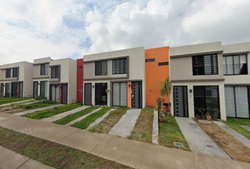 Casa en  Avenida Vista Sur, El Guaje, Jalisco, México