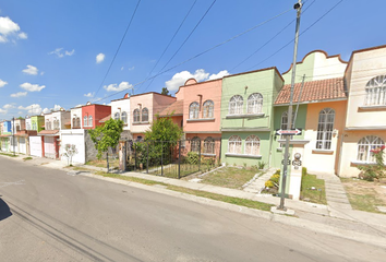 Casa en  Hda. Piedras Negras, Los Arrayanes, San Juan Del Río, Querétaro, México