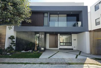 Casa en fraccionamiento en  Lomas De Angelópolis, Puebla, México