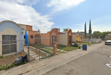 Casa en fraccionamiento en  Santa Cruz Del Valle, Centro, Tlajomulco De Zúñiga, Jalisco, México