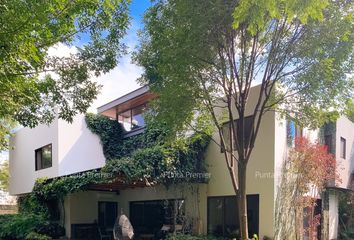 Casa en  Lomas Del Valle, Zapopan, Jalisco, México