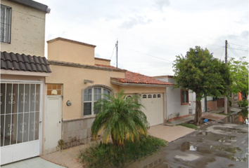 Casa en  Av Costera 293, Villas De La Hacienda, Torreón, Coahuila De Zaragoza, México