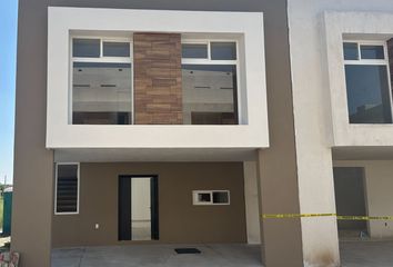 Casa en fraccionamiento en  San Salvador Tizatlalli, Metepec