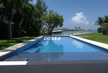 Casa en  Isla Dorada, Boulevard Kukulcan, La Isla, Zona Hotelera, Cancún, Quintana Roo, México