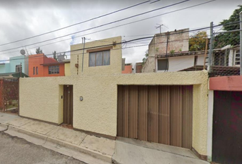 Casa en  Bugambilia Naranja, Bugambilias, Oaxaca De Juárez, Oaxaca, México