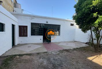 Casa en  Deán Funes 2500, Córdoba, Provincia De Córdoba, Argentina