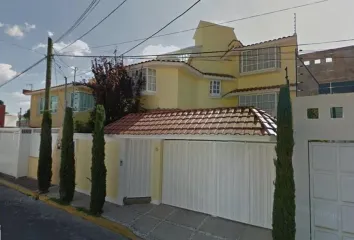 Casa en  Cerrada Fresnos 6, Mz 009, Casa Blanca, San Jerónimo Chicahualco, Estado De México, México