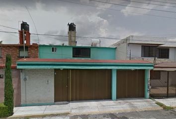 Casa en  Ciruelos 101, Mz 034, Casa Blanca, San Jerónimo Chicahualco, Estado De México, México