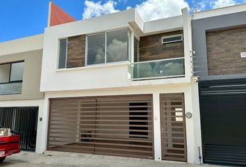 Casa en  Calle Libélula, Residencial Reserva De Las Ánimas, Xalapa, Veracruz De Ignacio De La Llave, 91195, Mex