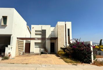 Casa en fraccionamiento en  Fraccionamiento Cumbres Del Lago, Municipio De Querétaro