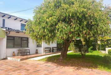 Casa en  Av. Ilaló, Conocoto, Quito, Ecuador