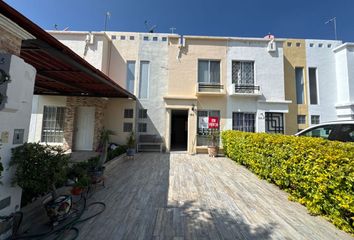 Casa en fraccionamiento en  Circuito Nogal, Siena, Celaya, Guanajuato, 38096, Mex