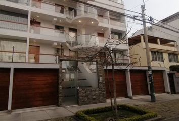 Departamento en  Jirón Juan De Rada 342, Santiago De Surco, Perú